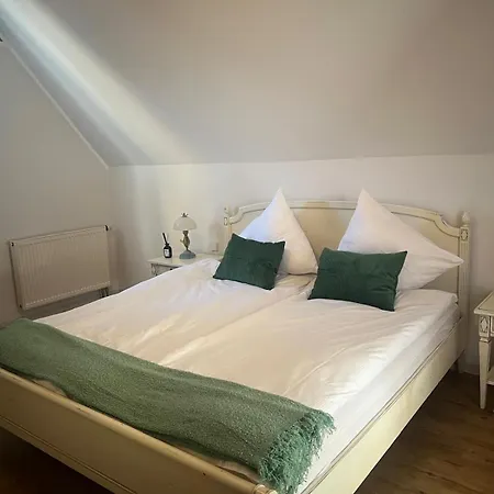 Landgasthaus Zum Engel * 诺伊莱宁恩